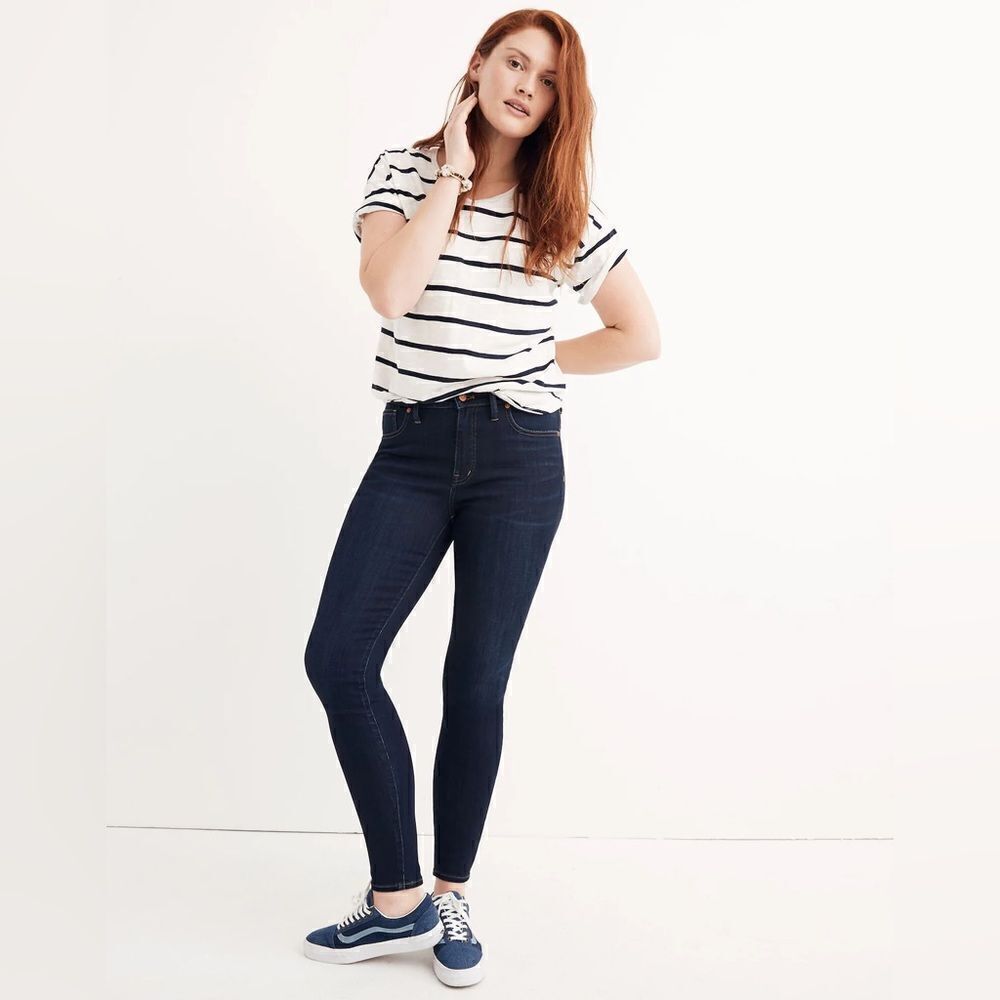 Madewell NWT 9" Mid-Rise Raw Hem Skinny Jeans in Larkspur Size 26